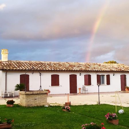 Agriturismo  Le Serre Spello Exterior foto