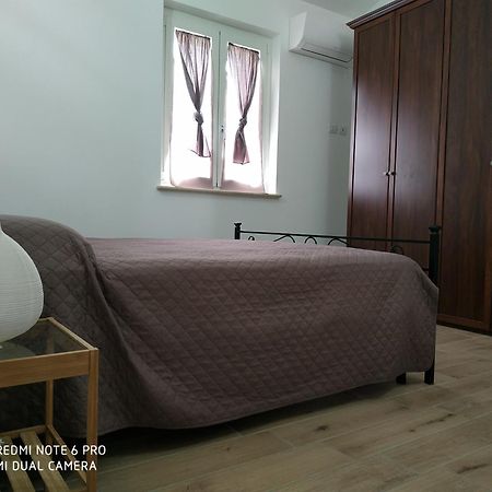 Agriturismo  Le Serre Spello Habitación foto