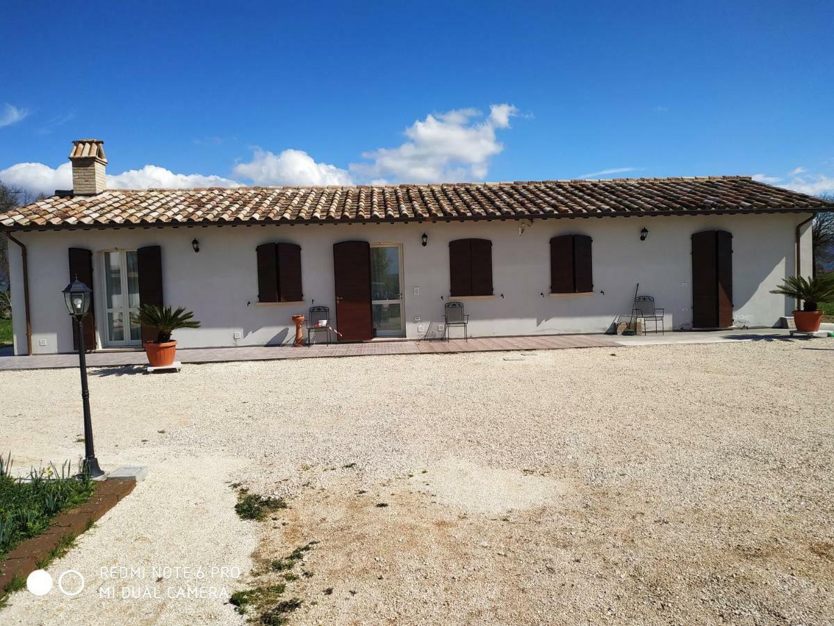 Agriturismo  Le Serre Spello Exterior foto